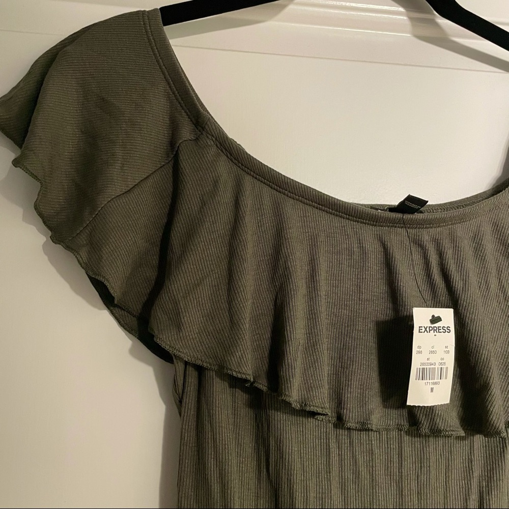 NWT Express Ribbed Olive Green Ruffle Off-the-Shoulder Bodysuit size Medium